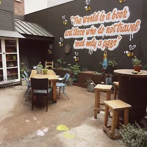 https://igloo-hybrid.hotelsin-nottingham.com