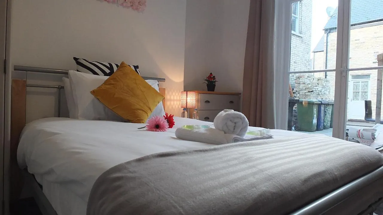 The Mill Suites - Tas Accommodations Cambridge 0*,